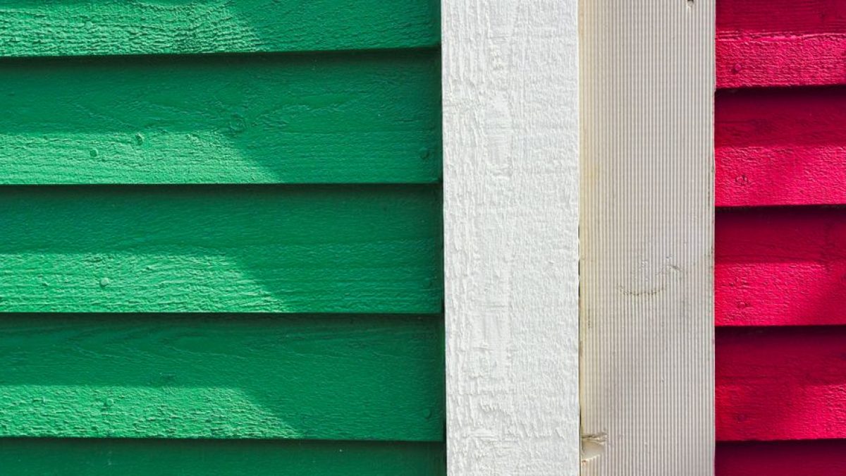 Costs of Installing Cedar Siding in Cat-Friendly Homes